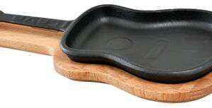 Блюдо Лава Гитара черное деревянном подносе 12x15 см